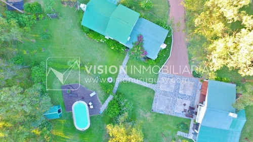 Imagen 13 de 30 de Chacra De 15 Hás Con El Confort De Hermosa Casa Reciclada, Barbacoa Y Piscina Climatizada.