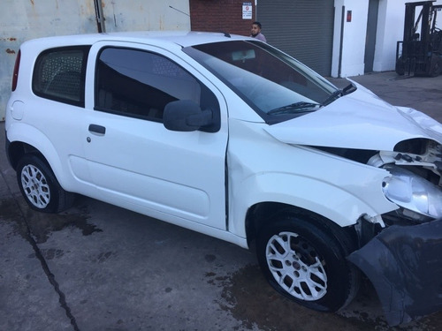 Imagen 4 de 19 de Fiat Uno Cargo