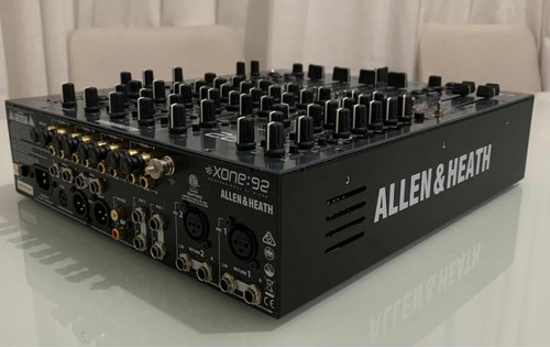 Mixer Allen & Heath Xone 92