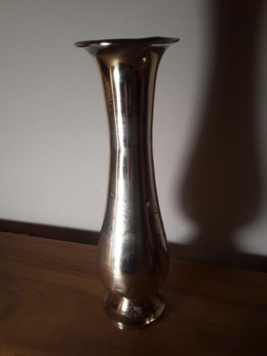 Antiguo Florero En Bronce Abrado. Origen India. (Usado)