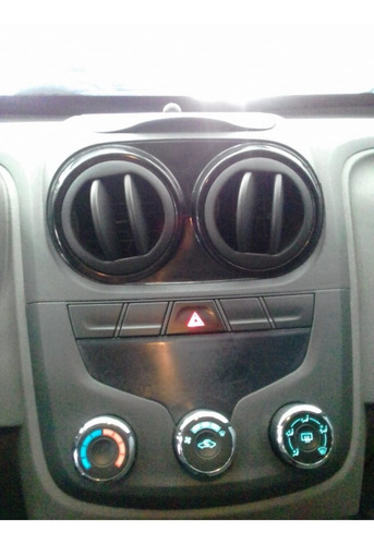 Imagem 10 de 11 de Gm Chevrolet Agile Lt 1.4 Mpfi 8v Flexpower 5p 2011