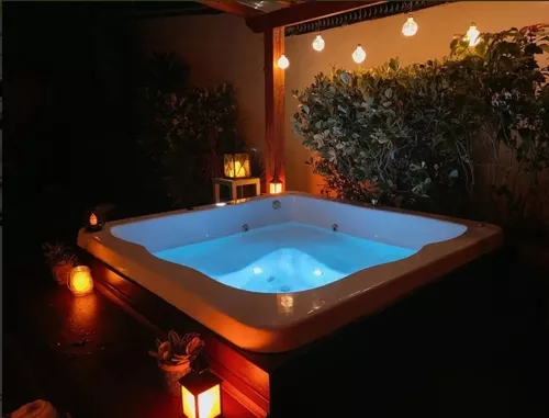 Spa tipo jacuzzi completa com aquecedor e cromoterapia 2.40x2.20