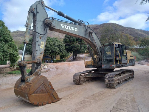 Imagem 1 de 9 de Volvo Ec380