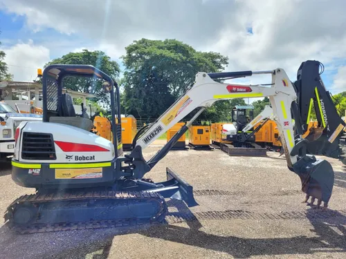 Miniexcavadora Bobcat E42 Modelo 2013