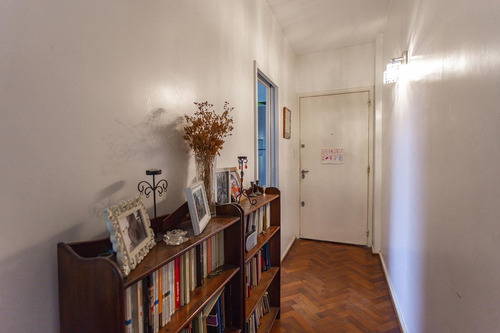 Hermoso Departamento De 4 Ambientes. Excelente Ubicacion. A Metros Del Subte B.