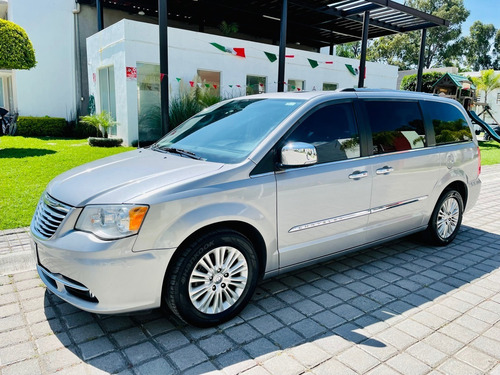 Imagen 1 de 15 de Chrysler Town & Country 2014 Limited