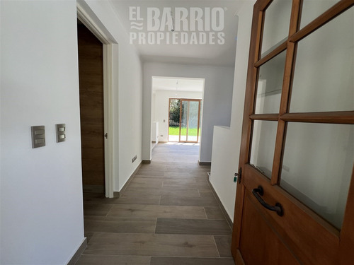 Espectacular Casa En Venta De 3 Dorm. En Piedra, Roja