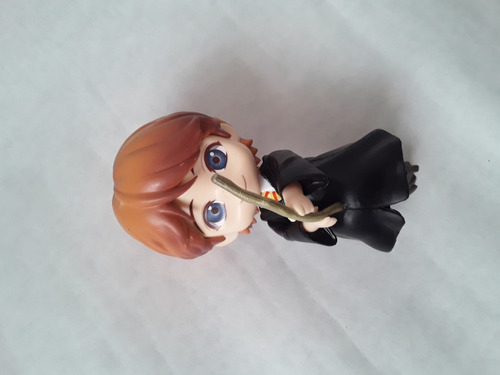 Gashapone Figura Harry Potter Ron Weasley Jugando Quidditch