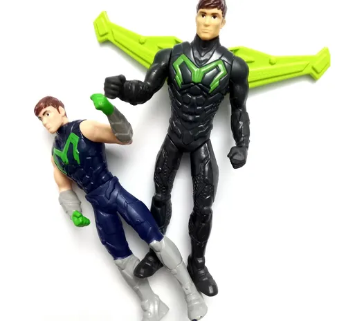 Venta de muñecos max steel 2025 usados