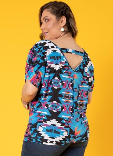 Imagem 8 de 8 de Blusa Feminina Decote Canoa Geométrico Com Ombros Franzidos