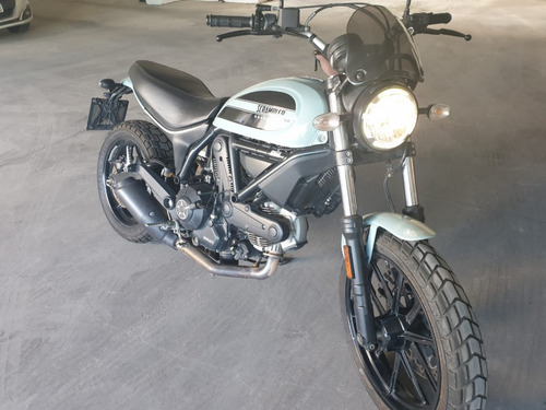 Ducati Scrambler Sixty2