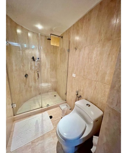 Se Vende Pb 450m2 3h+s/4b/3p Chulavista