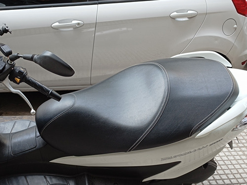 Suzuki Burgman 200