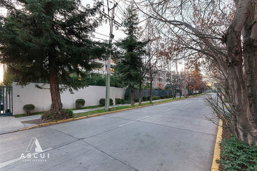 Departamento En Venta De 3 Dorm. En Lo Barnechea