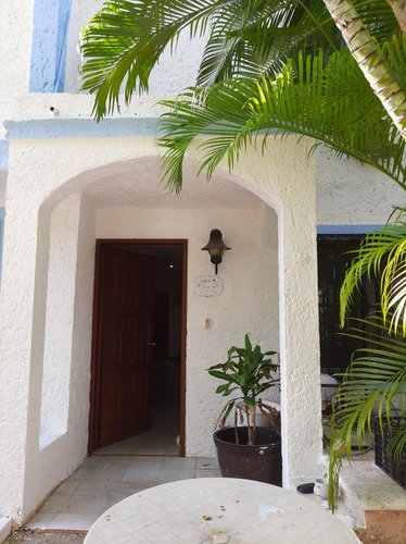 Casa En Venta En Villas Kabah Cancun