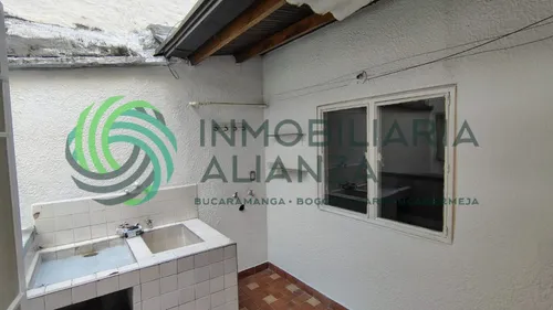 Apartamento En Arriendo En Comuneros. Cod A14169