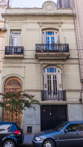 Magnífica Casa De Estilo Para Vivienda, Oficinas O Desarrollo En Barrio Norte