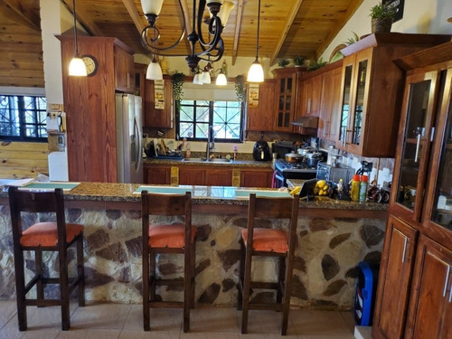 Imagen 8 de 13 de Se Vende Hermosa Villa En Jarabacoa