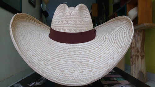 Sombrero Original Aguadeño Trenzado, Ala Ancha (11 - 15 Cms)