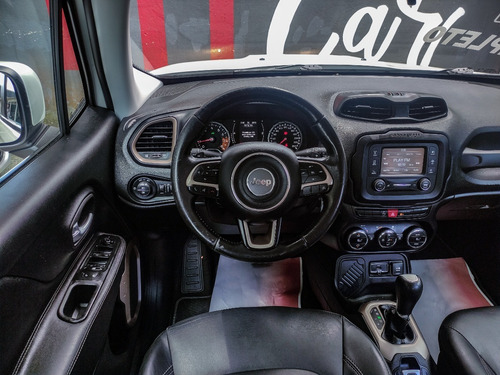 Imagem 9 de 15 de Jeep Renegade Longitude 1.8 Flex 16v 4p Automático