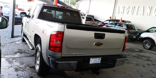 Imagen 4 de 15 de Chevrolet Cheyenne 2008 5.3 2500 Cab Ext B 4x4 Mt