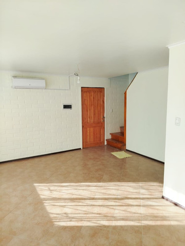 Se Arrienda Casa 4 Dorm + 2 Baños, Excelente Oportunidad