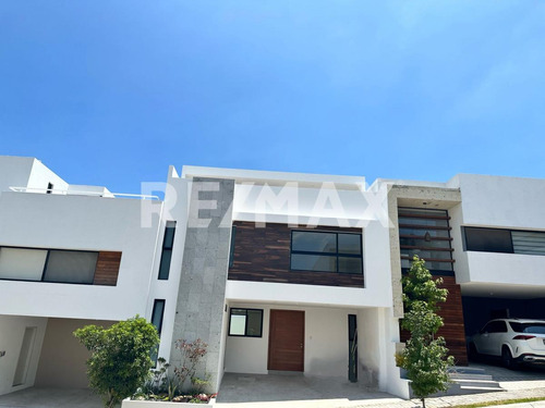 Casa En Venta En Condominio 