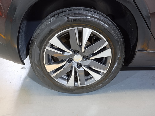 Peugeot 2008 1.6 Feline