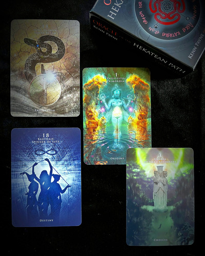 Oracle Of The Hekatean Path - Oráculo De Hekate, En Stock
