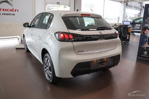 Imagem 4 de 13 de Peugeot 208 1.6 Flex Allure At 22/22