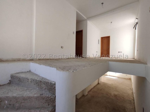 Imagen 8 de 17 de Casa Con Modernidad Y Vegetación Natural En El Limon Ljsa 22-21647