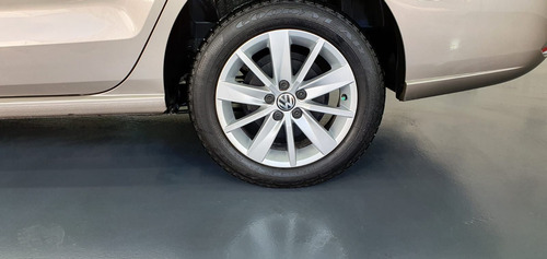 Imagen 13 de 15 de Volkswagen Vento 2020 1.6 Comfortline Mt