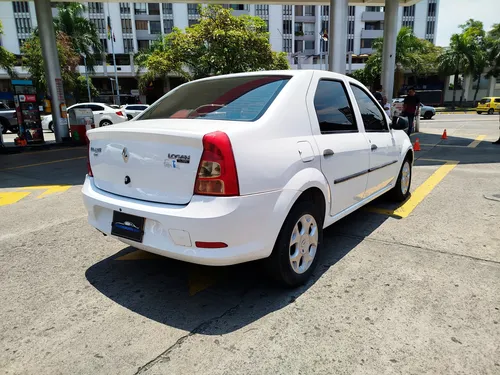 Renault Logan 1.4 Entry Familier