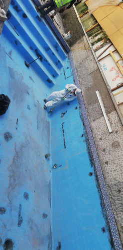 Piscinas De Hormigón Y Fibra. Reparamos Pintamos.