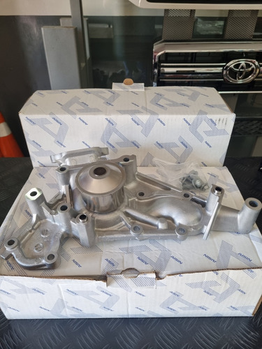 Bomba De Agua Toyota Roraima Sequoia 4runner Motor 2uz Aisin