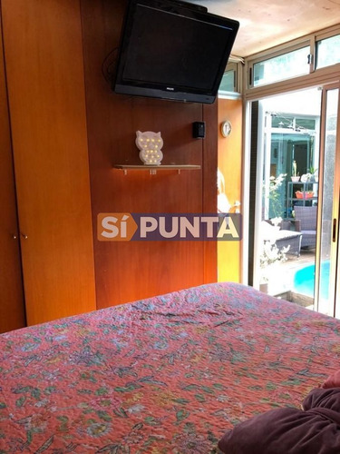 Imagen 13 de 24 de Casa En Pinares A La Venta