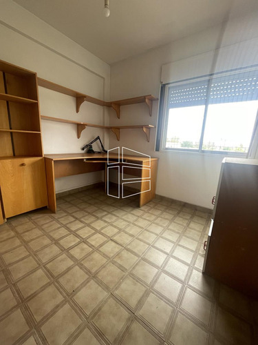 Venta - Depto En Torre En El Centro De General Roca - D051