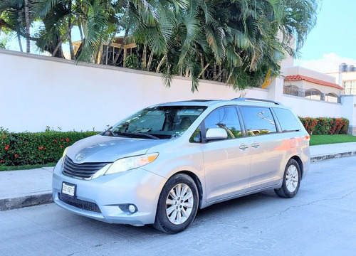Toyota Sienna Xle Piel At