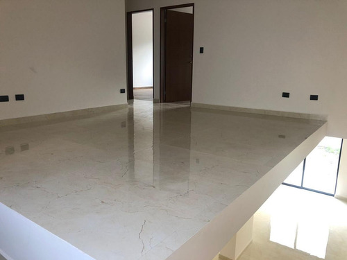 Imagen 8 de 10 de Casa En Venta En Fraccionamiento Amorada - Zona Carretera Nacional. Monterrey, N. L. (orld)
