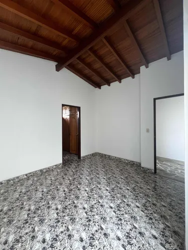 Apartamento En Venta. Laureles.