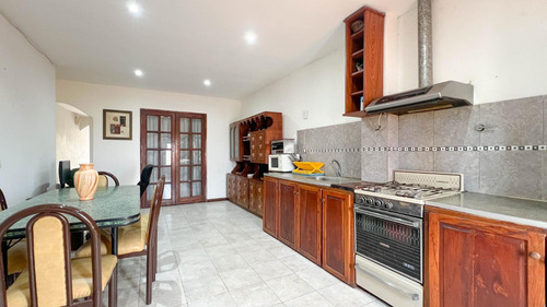 Complejo De 4 Departamentos En Playa Serena, Mar Del Plata A 2 Cuadras Del Mar