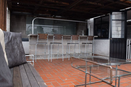 Imagen 7 de 8 de Bonita Cafeteria En Terraza