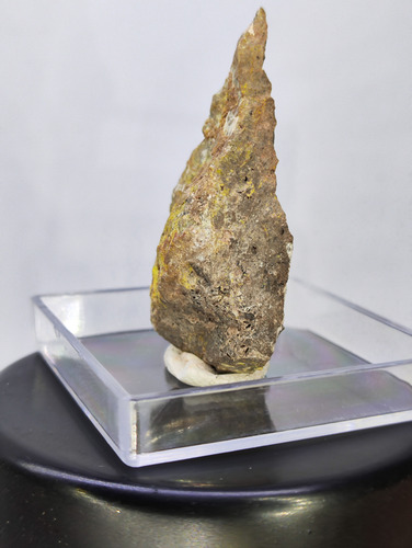 Mineral Raro Mineral Uranio Radioactivo Schoepita #2 (Usado)