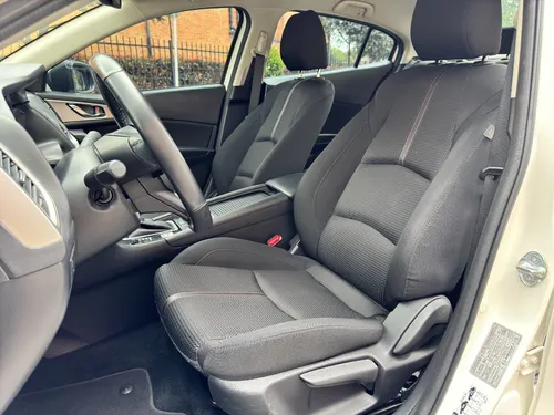 Mazda 3 Touring At / Impecable estado!
