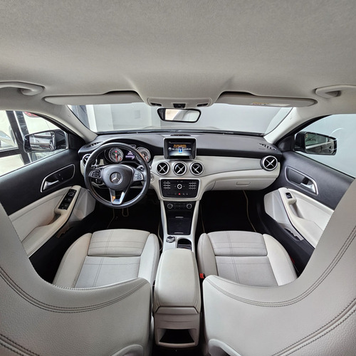 Mercedes-Benz Classe GLA 1.6 Style Turbo Flex 5p