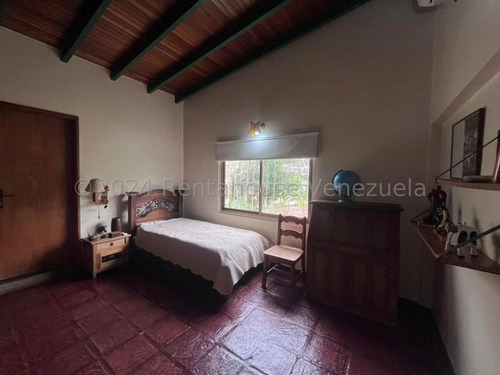 Impecable Y Bello Apartamento En Alquiler Ubicado En San Román 24-22455
