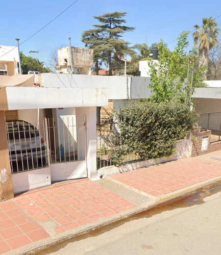 Casa En Venta De 2 Dormitorios C/ Cochera En Villa Allende Apto Bancor 