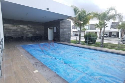 Imagen 10 de 25 de Casa De 4 Recamaras Con 4 Baños Completos Muy Amplia $12,000