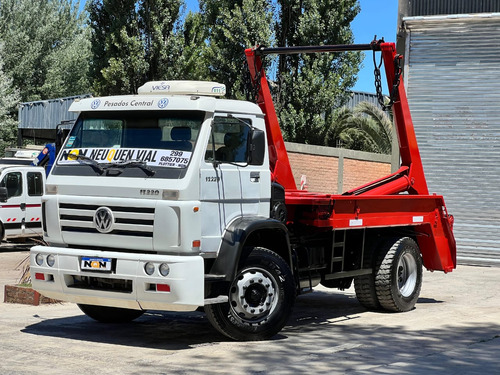 Volkswagen 17220 2012 Con Porta Volquete Usado Camión Nqnmaq