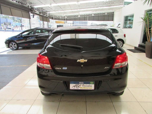 Imagem 9 de 11 de Chevrolet Onix 1.0 Mpfi Joy 8v Flex 4p Manual